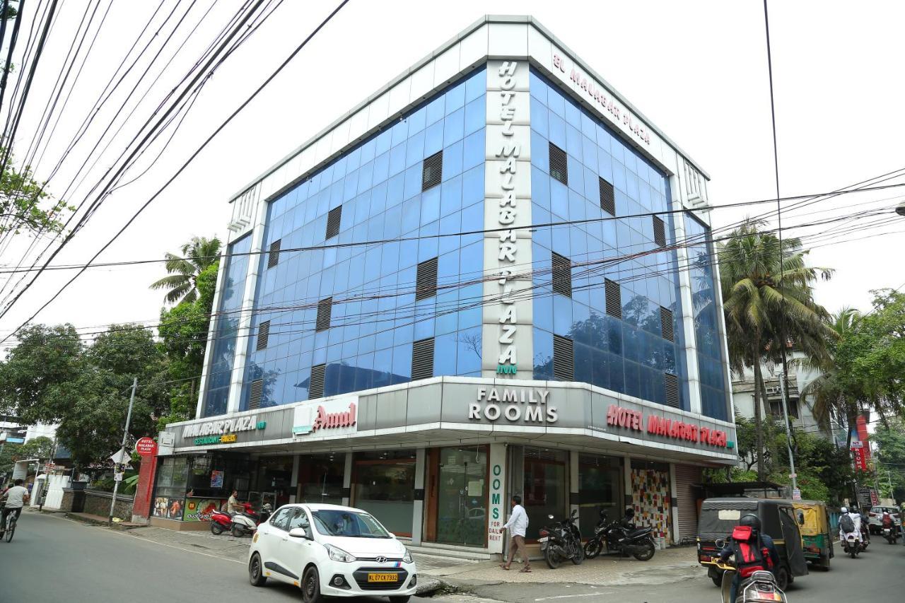 Malabar Plaza Inn Kochi Bagian luar foto